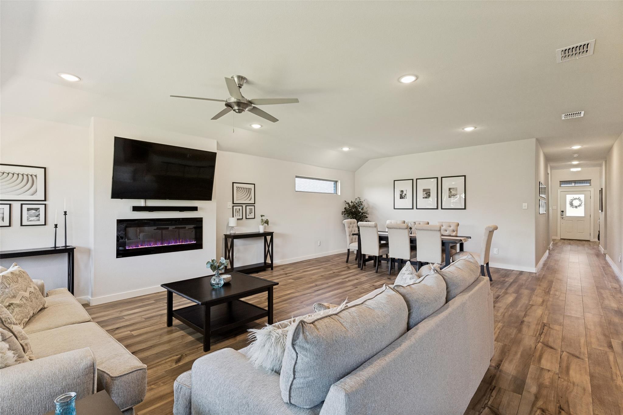 1216 Nuevo Rancho LN — photo 4