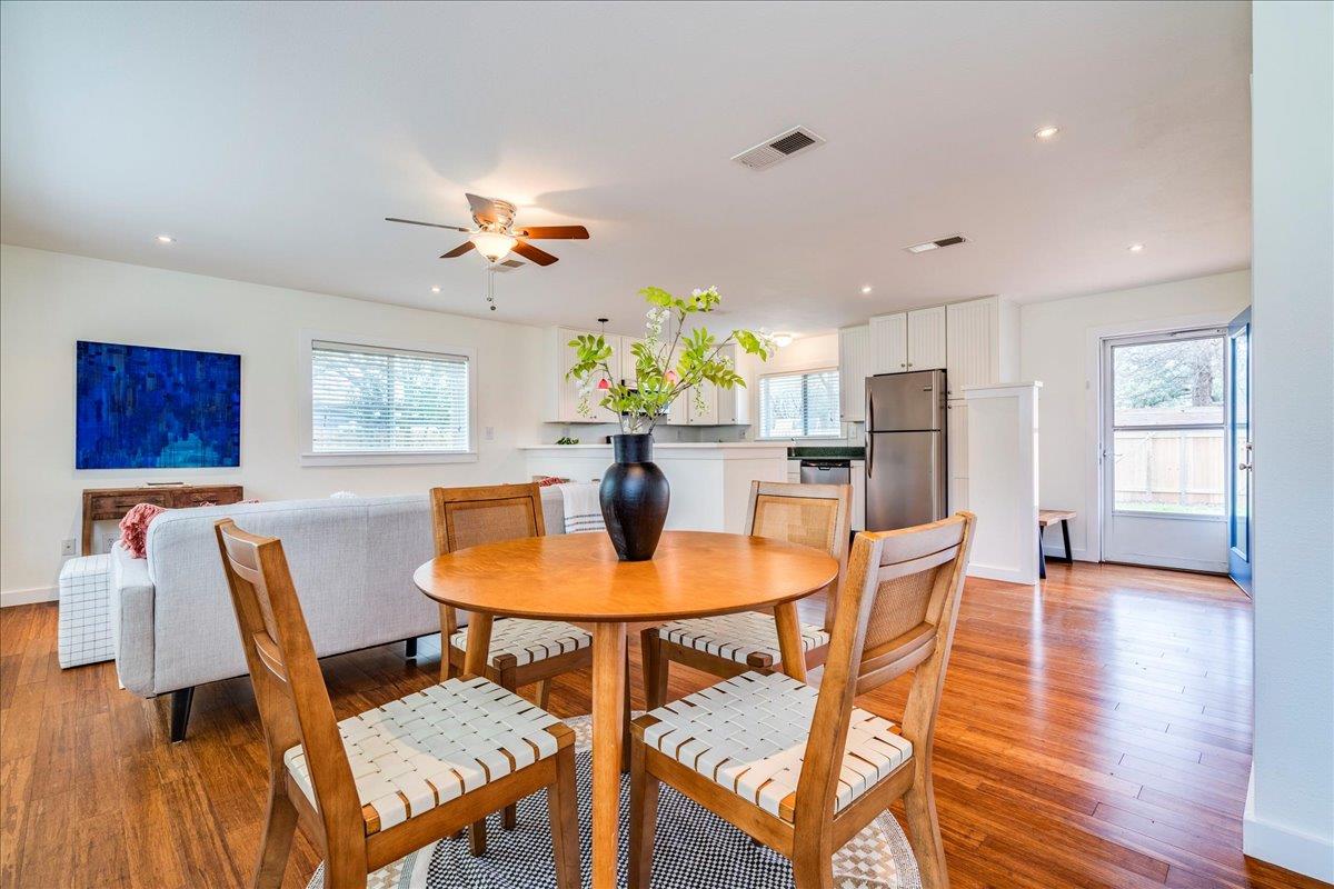 2505 Riddle RD — photo 3