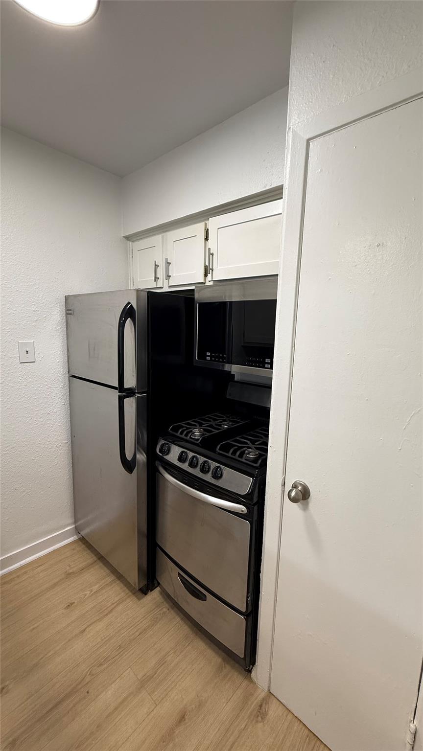 2401 Manor RD #126 — photo 4