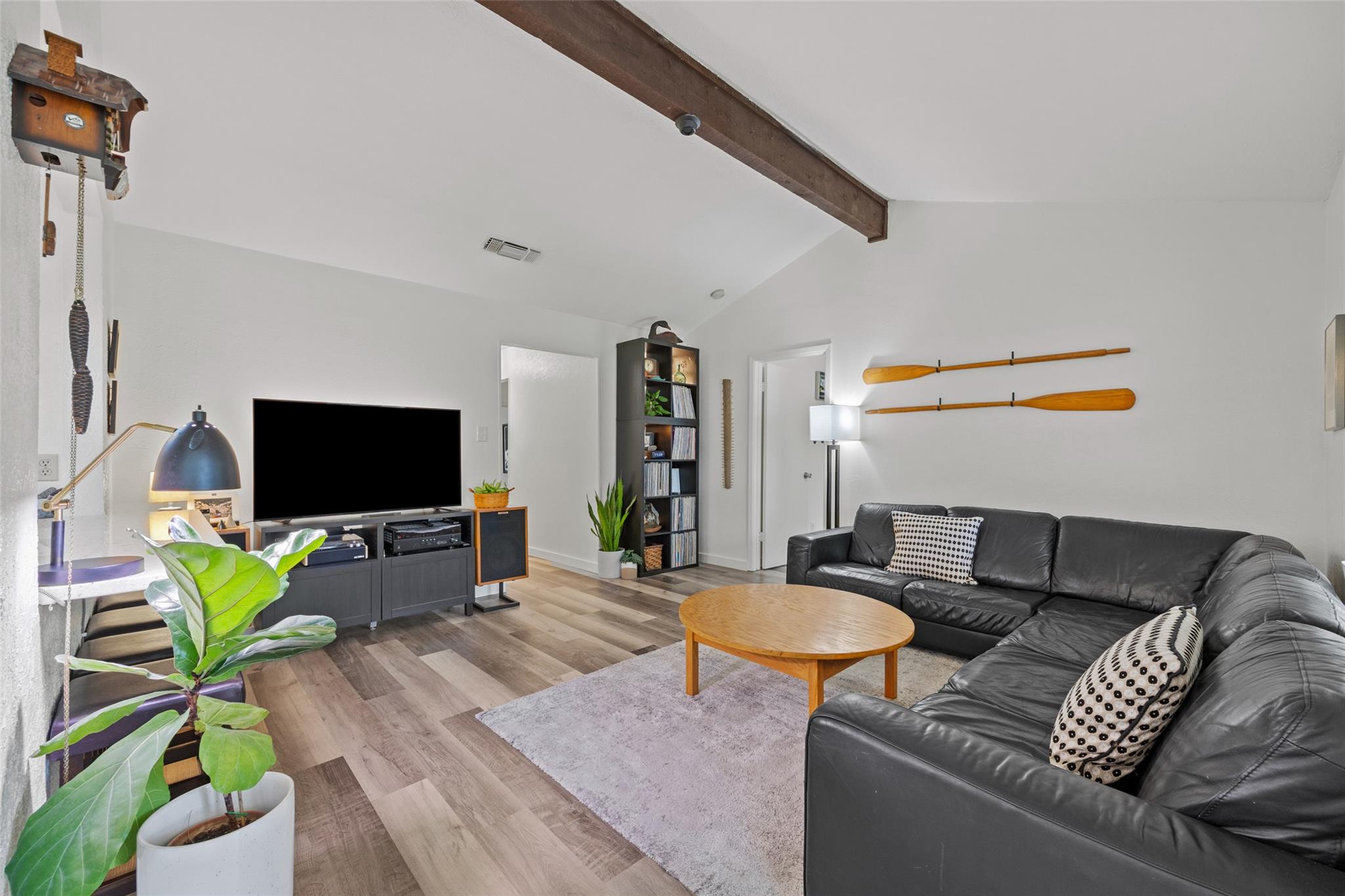 5506 Pleasant Valley RD — photo 4