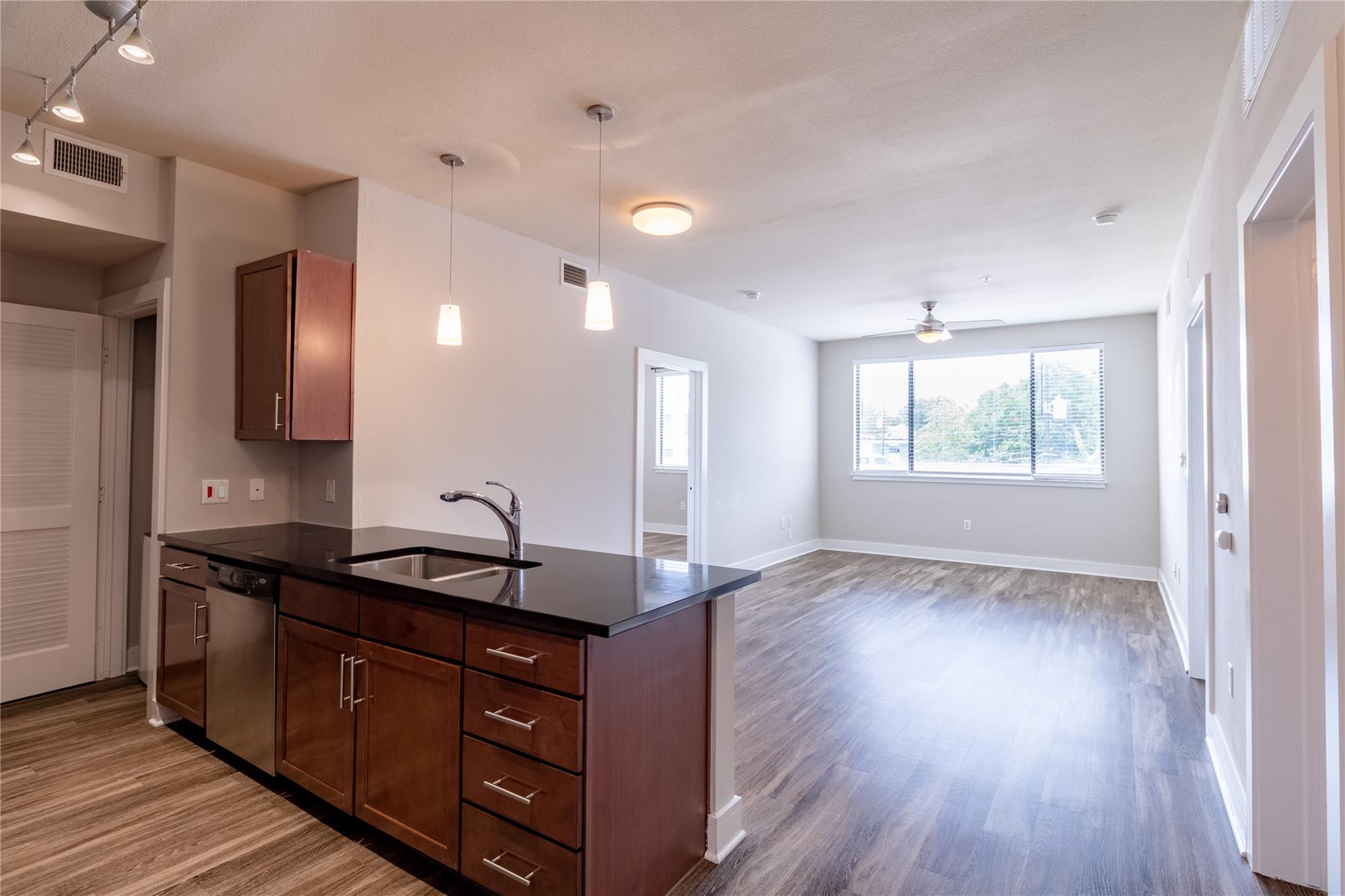 3016 Guadalupe ST #208 — photo 4