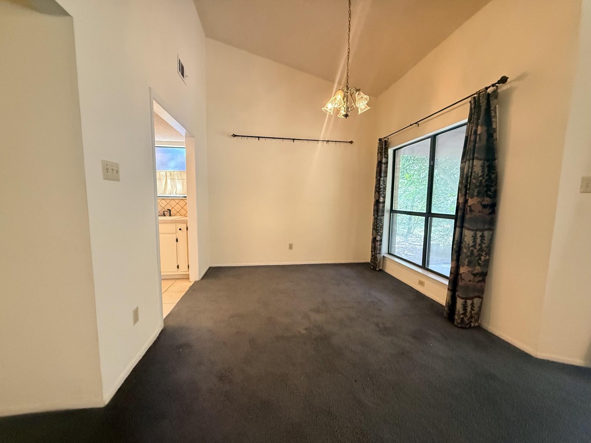 109 Pine Cone LN — photo 5