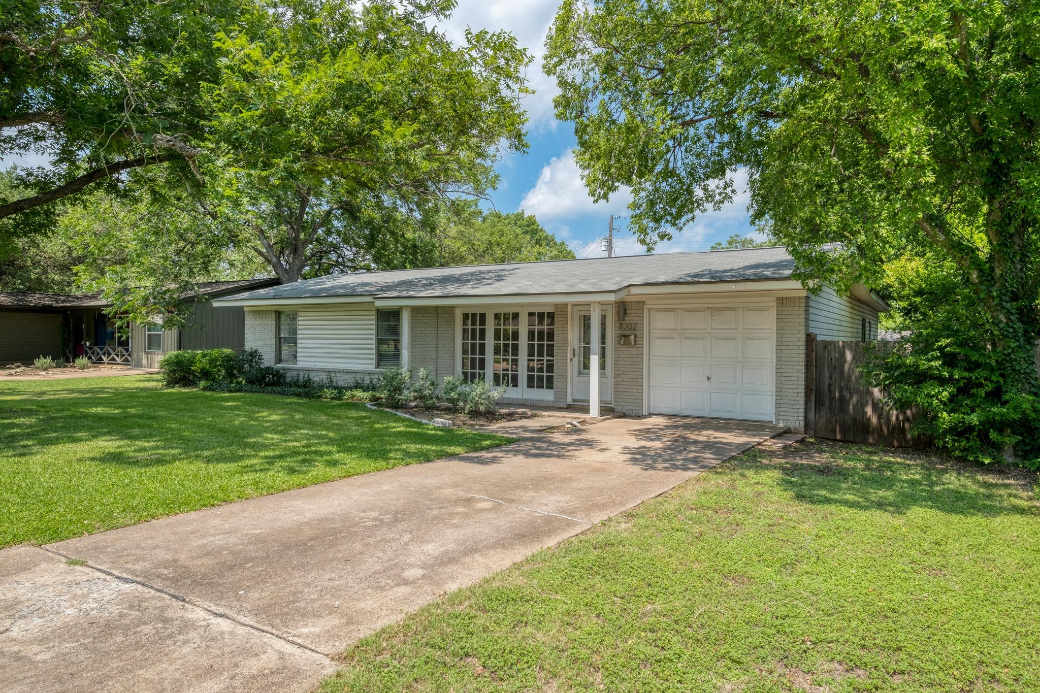 8202 Polar DR — photo 3