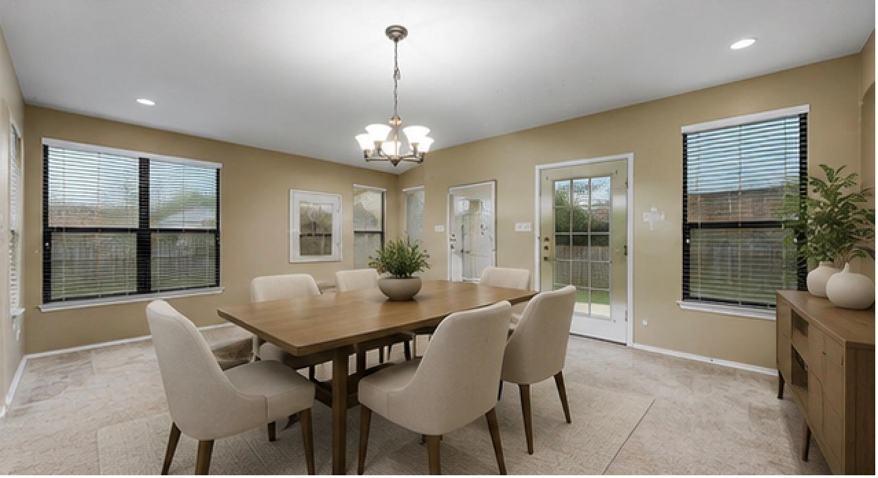 1029 Hyde Park DR — photo 5