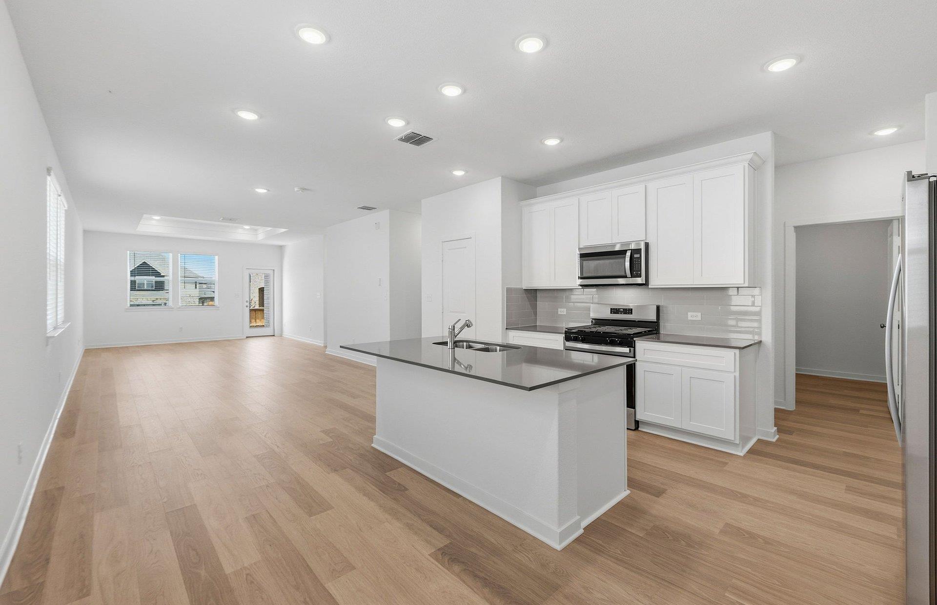 165 Golden Bell WAY — photo 4