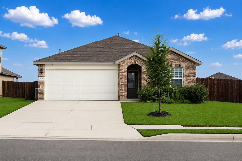 905 Rolling River CV