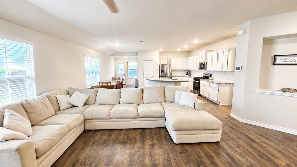905 Rolling River CV — photo 4
