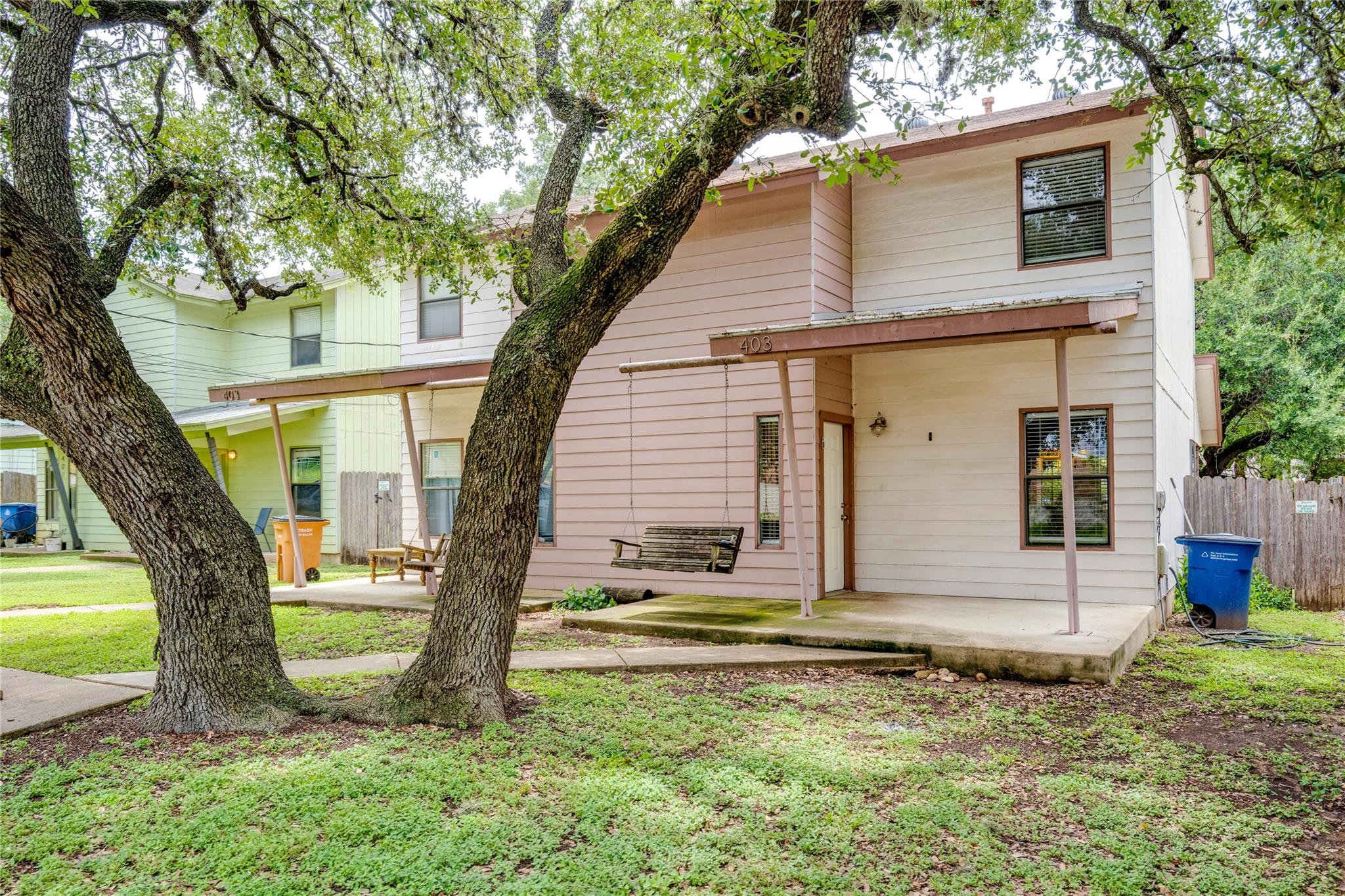 403 Elizabeth #B — photo 4