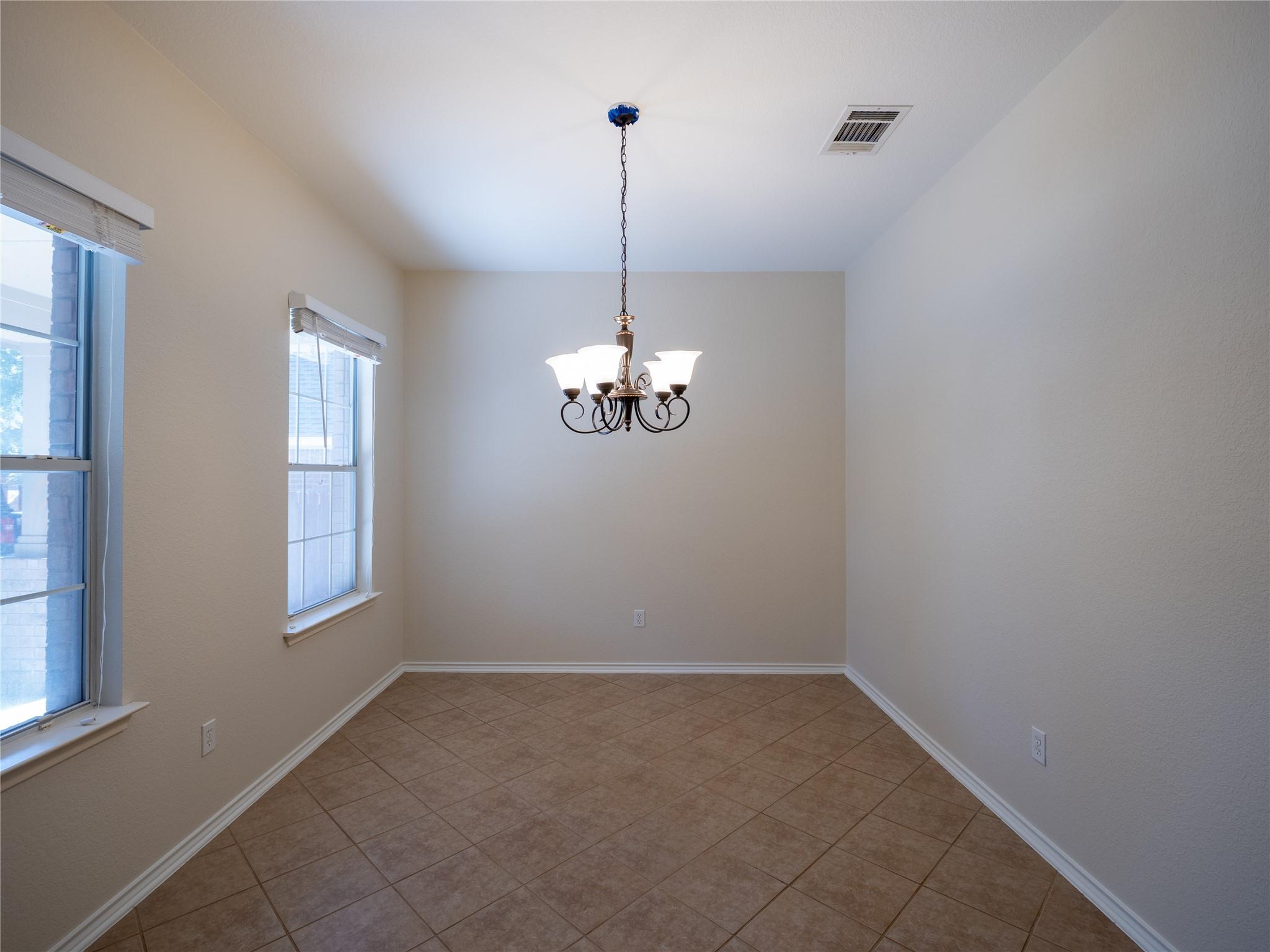 1710 Lomita DR — photo 3