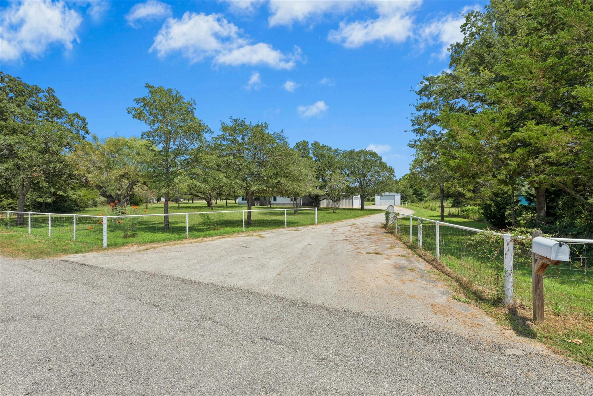 255 Rosanky Cattle Co RD
