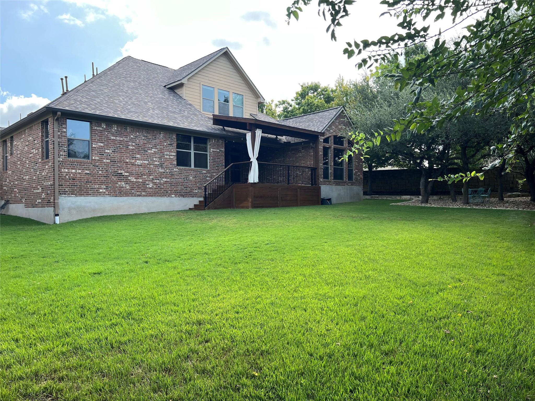 113 Courtland CIR — photo 3