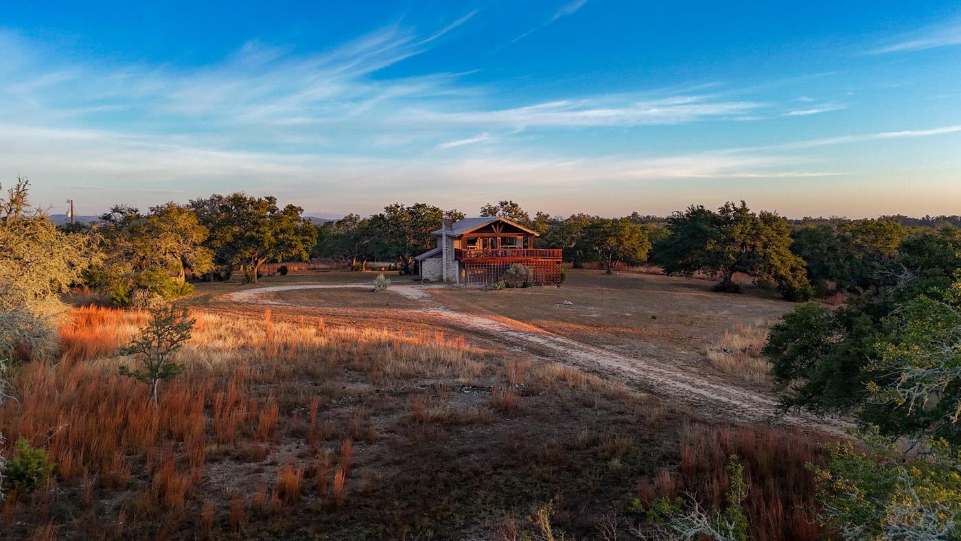 310 Sandy Point RD — photo 4