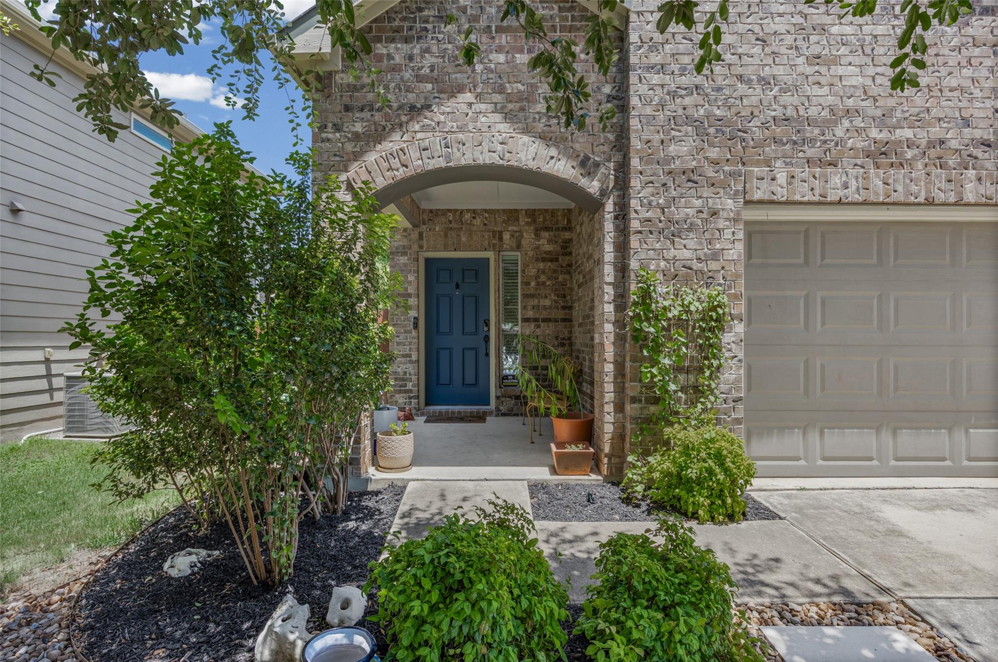 1408 Middlefield CT — photo 3