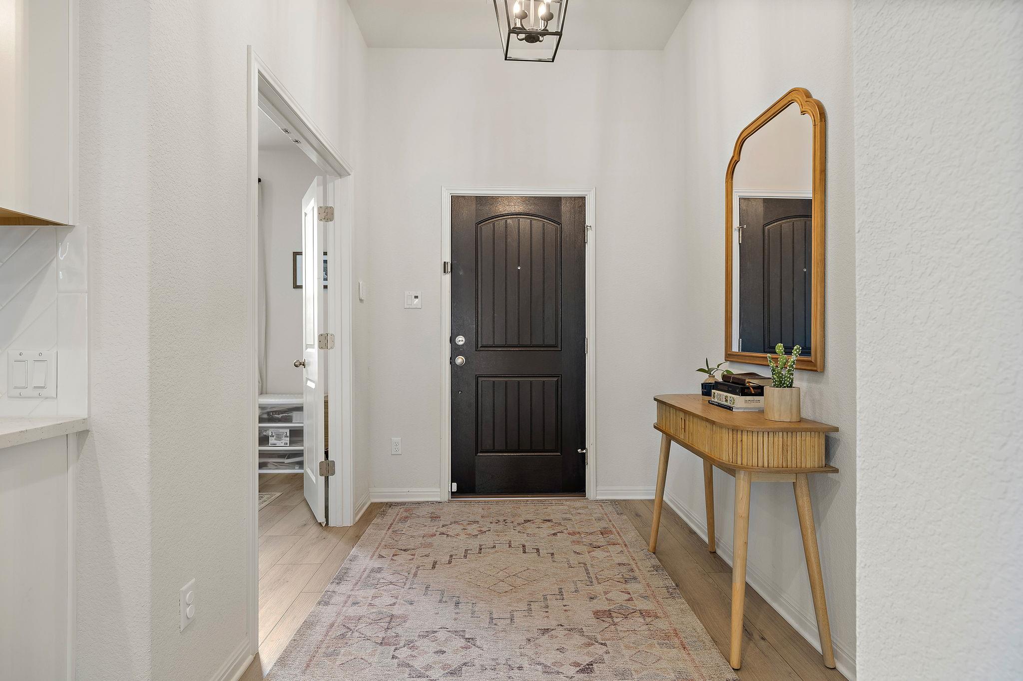 220 Castlefields ST — photo 3