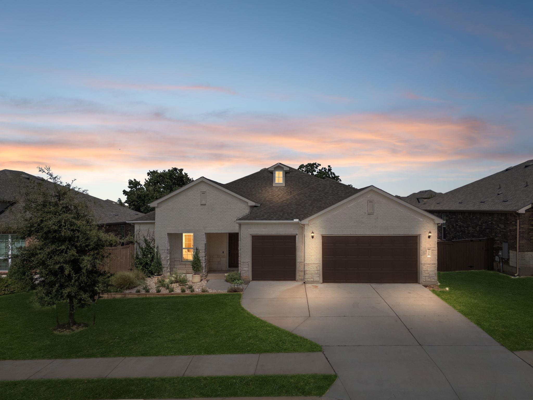 409 Verbena DR — photo 3