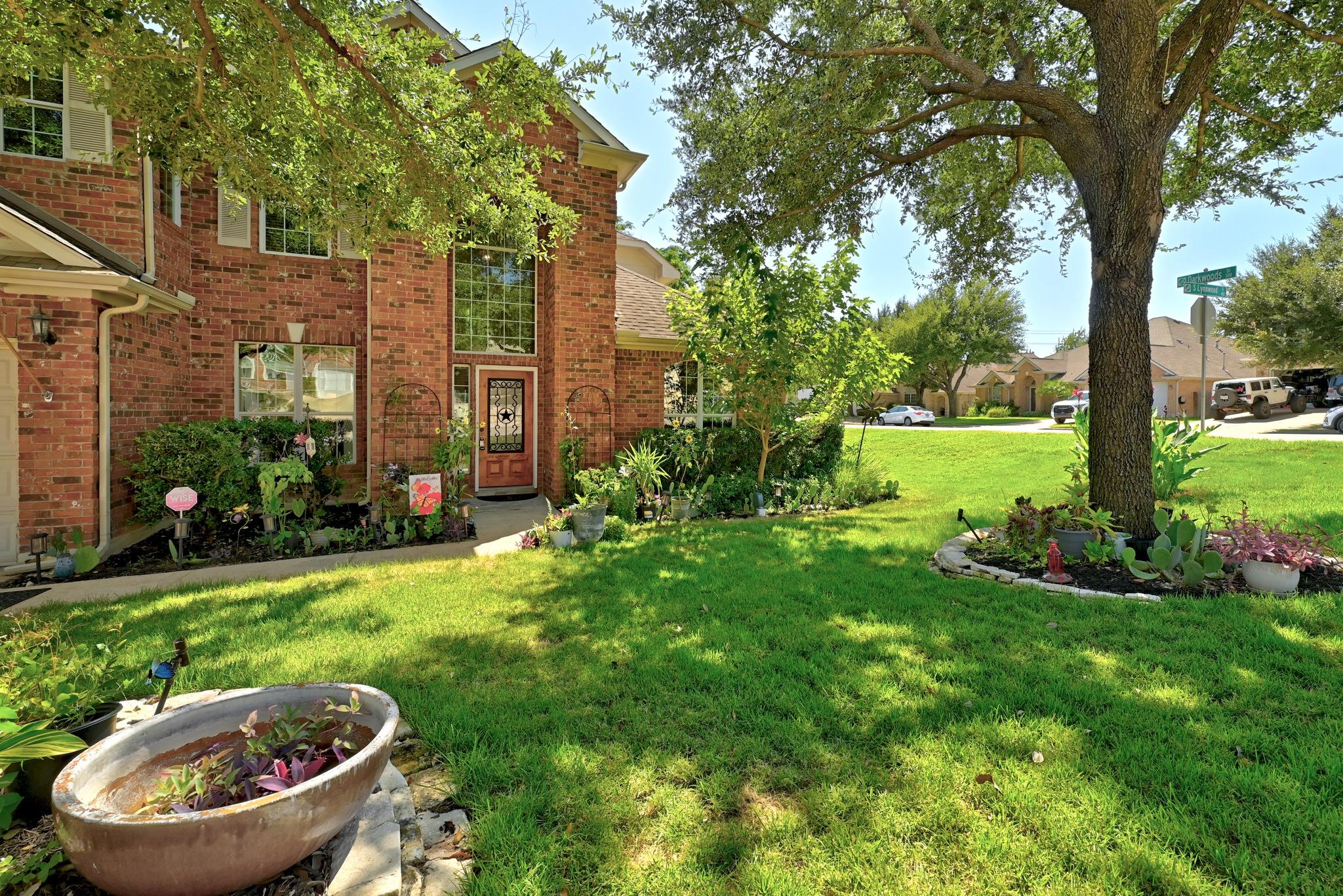 418 Lynnwood TRL — photo 3