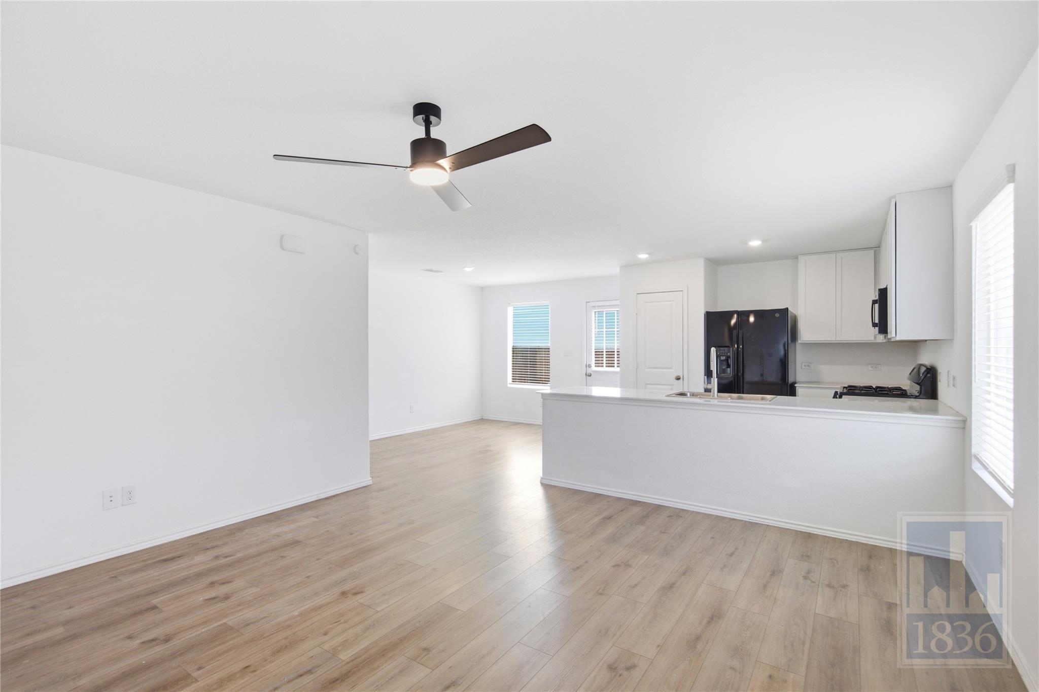 612 Clear Sky DR — photo 4