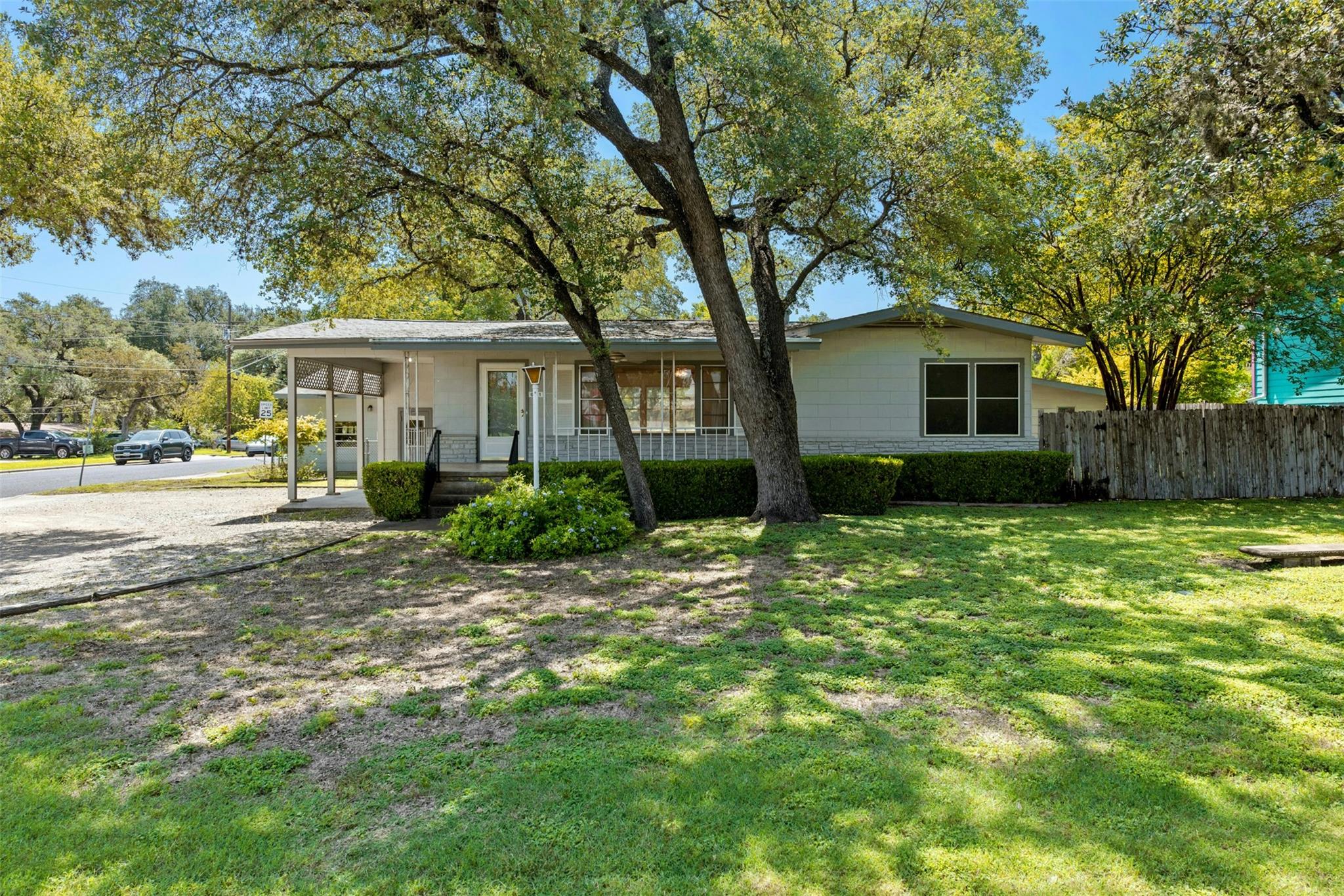 6401 Menchaca RD — photo 3