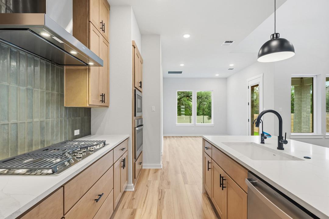 1204 Blue Moon Drive — photo 4