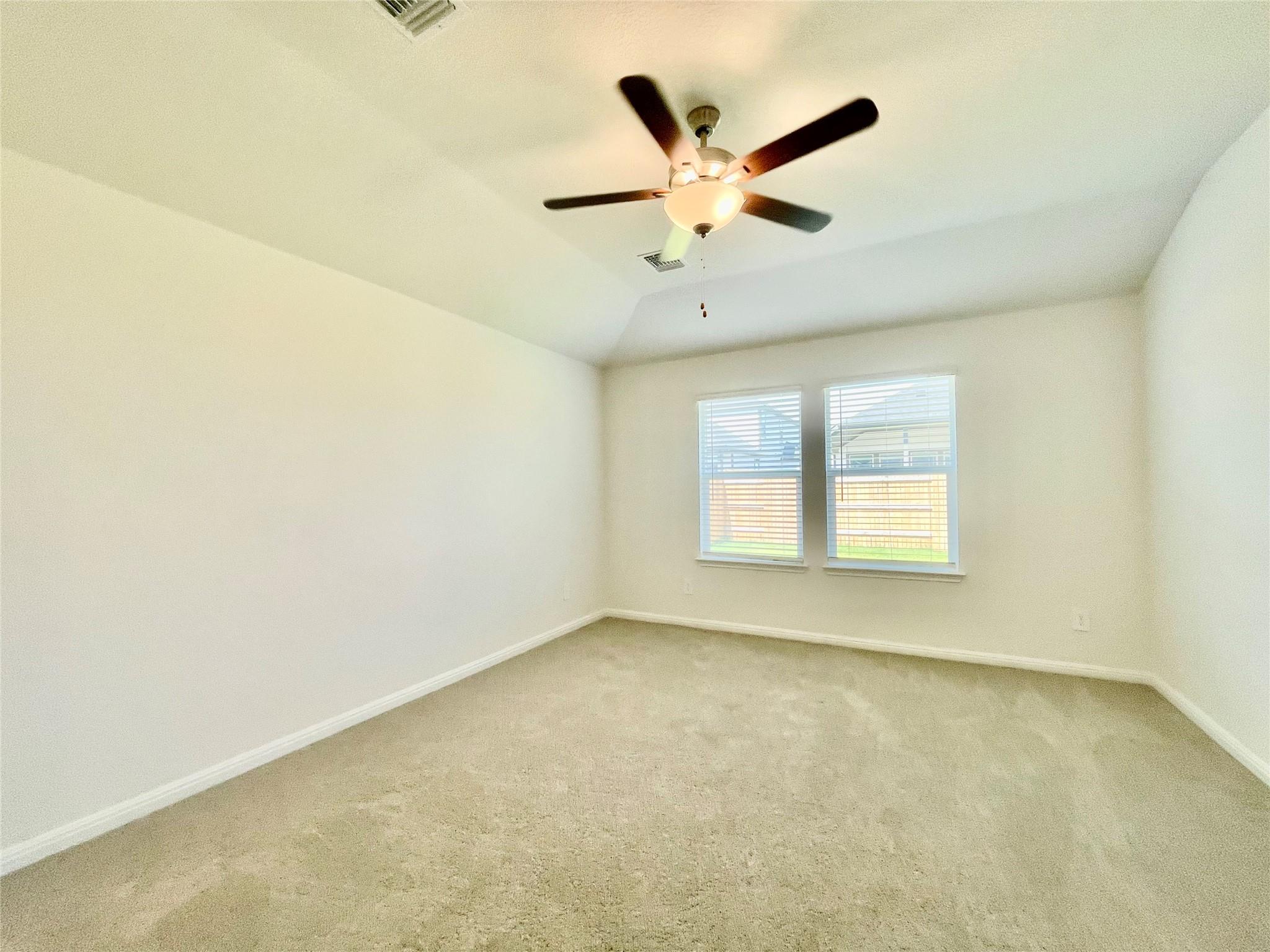 137 Holmby DR — photo 4