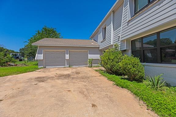 8524 Dryfield DR — photo 4
