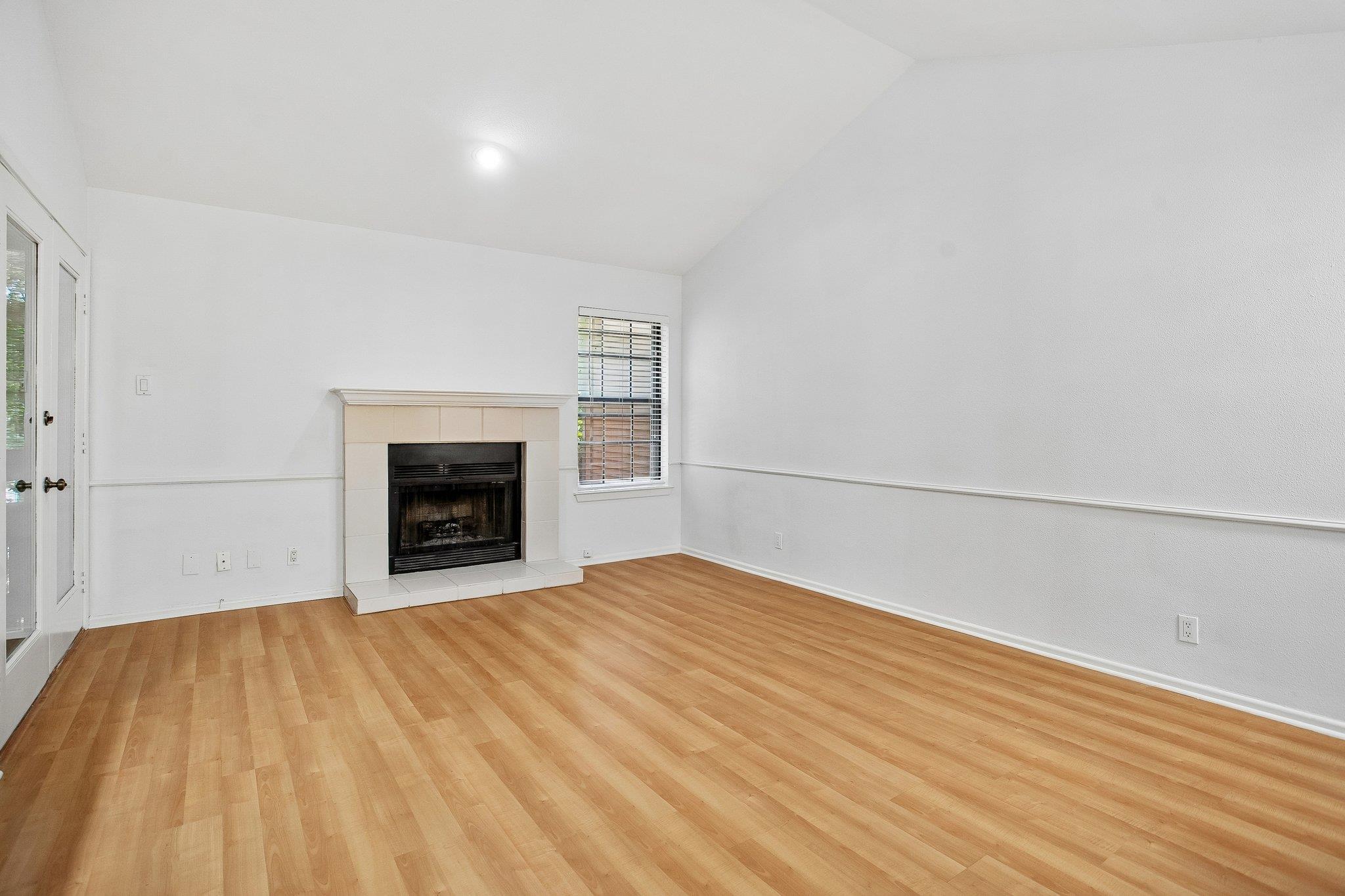10955 Wurzbach RD #103 — photo 4