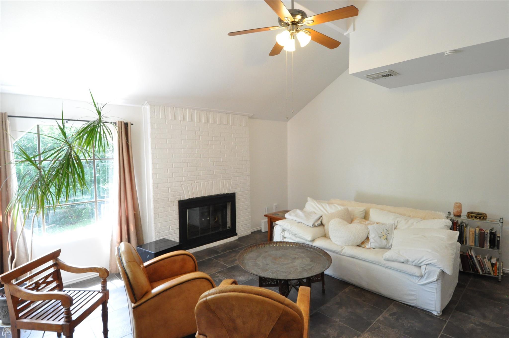 9902 Talleyran DR — photo 5