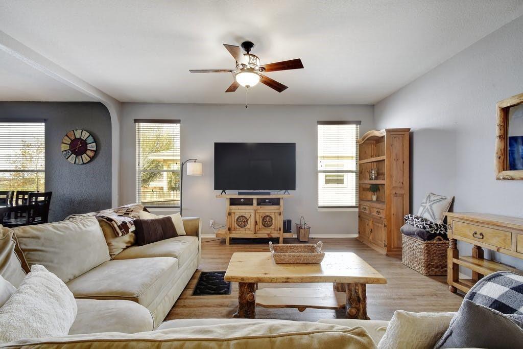 2234 Lakeline DR — photo 3