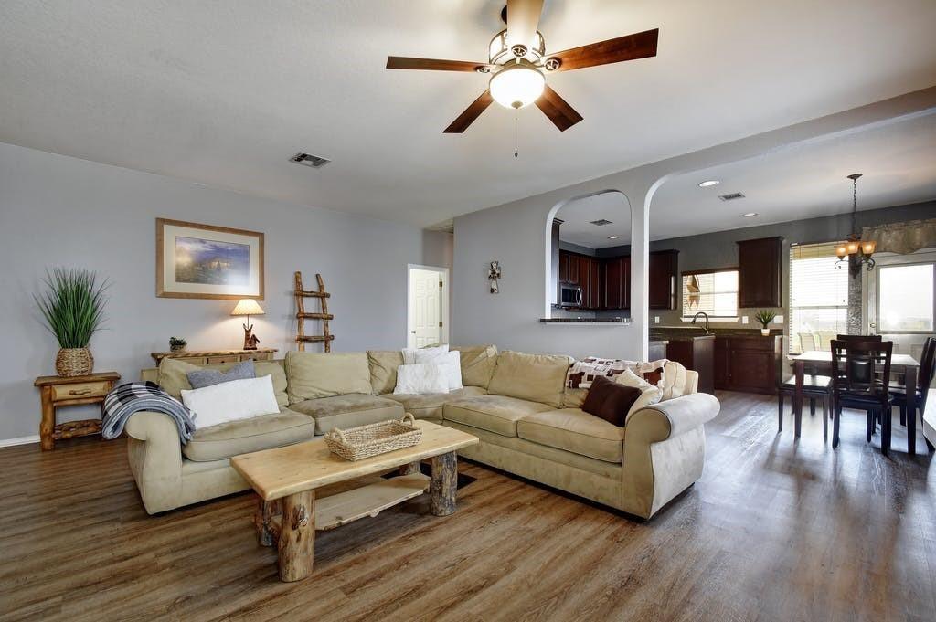 2234 Lakeline DR — photo 5
