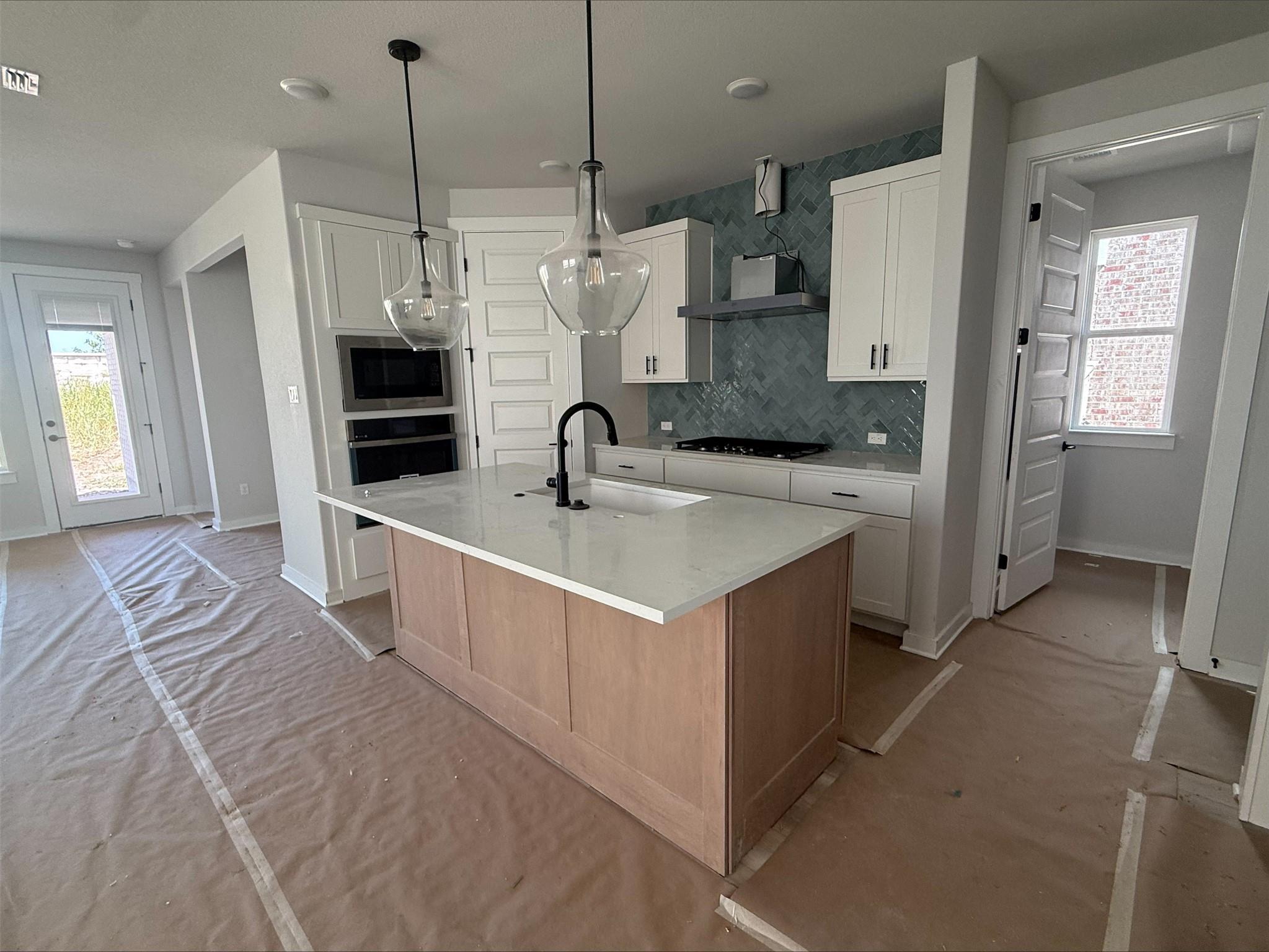 260 Bloomington Loop — photo 3