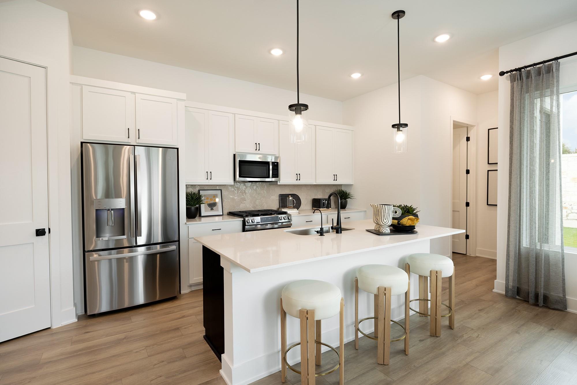 8109 Ermis Farm RD — photo 3