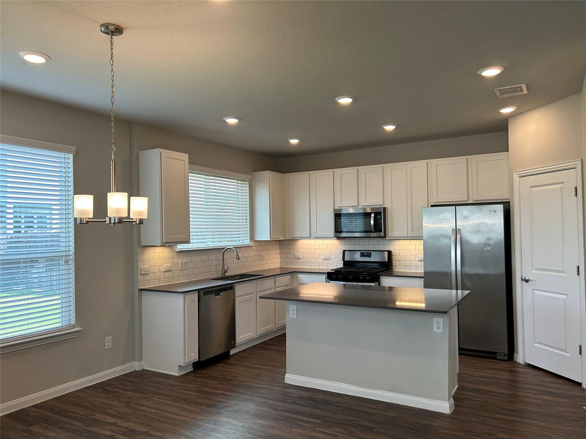 424 San Gabriel River RD — photo 4