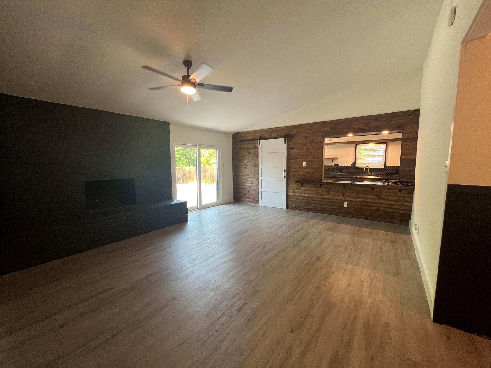 322 McClendon DR — photo 3
