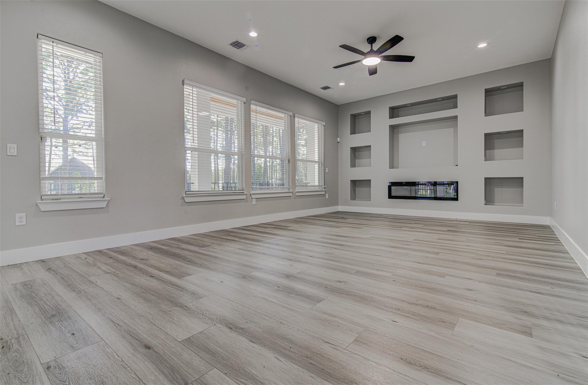124 Feather Grass LN — photo 5