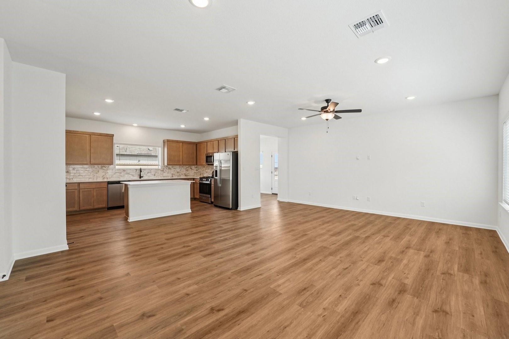 238 Bay Breeze DR — photo 4