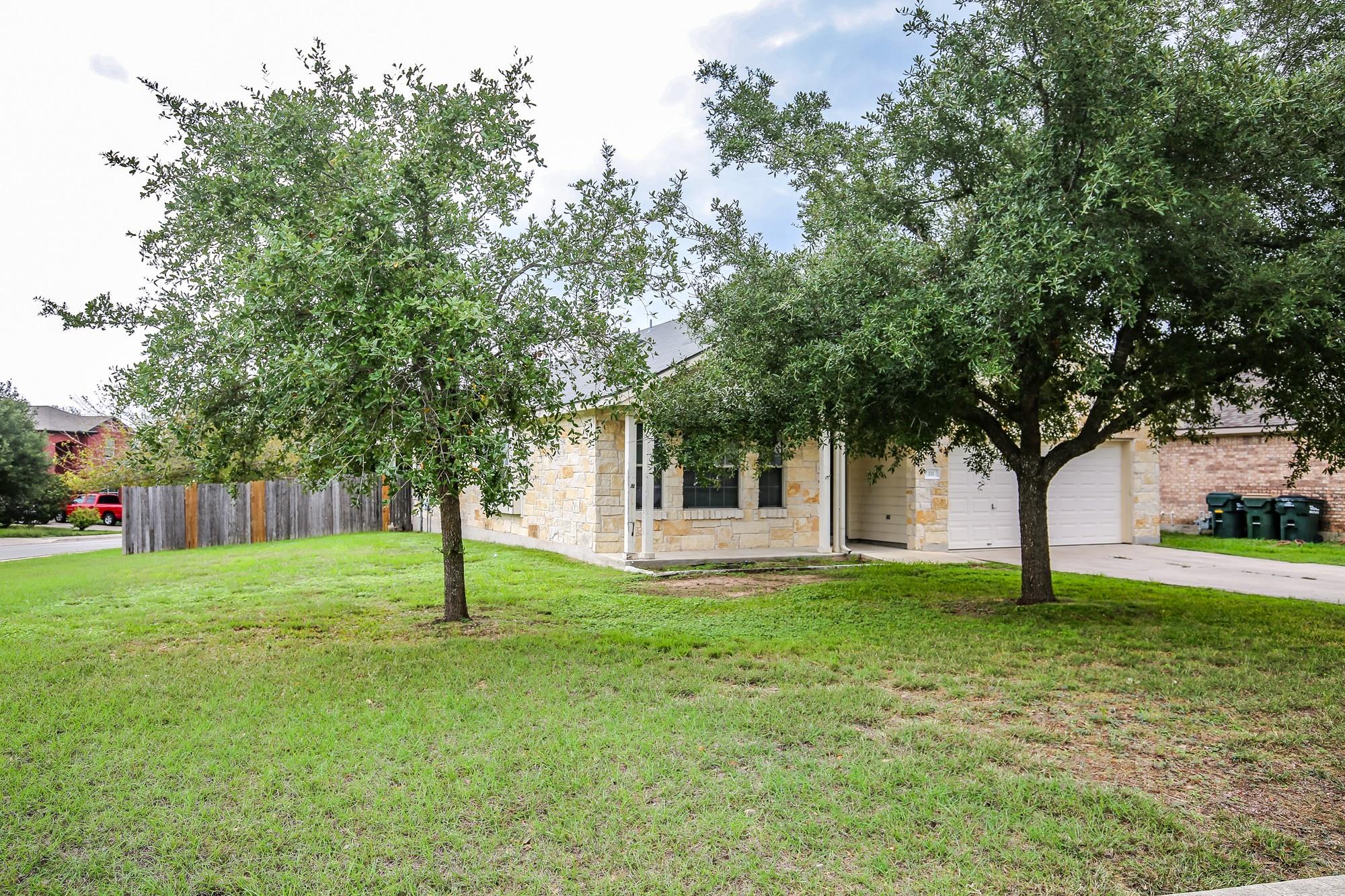 111 Carriage WAY — photo 3