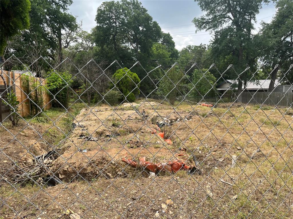 4621 Menchaca RD — photo 3