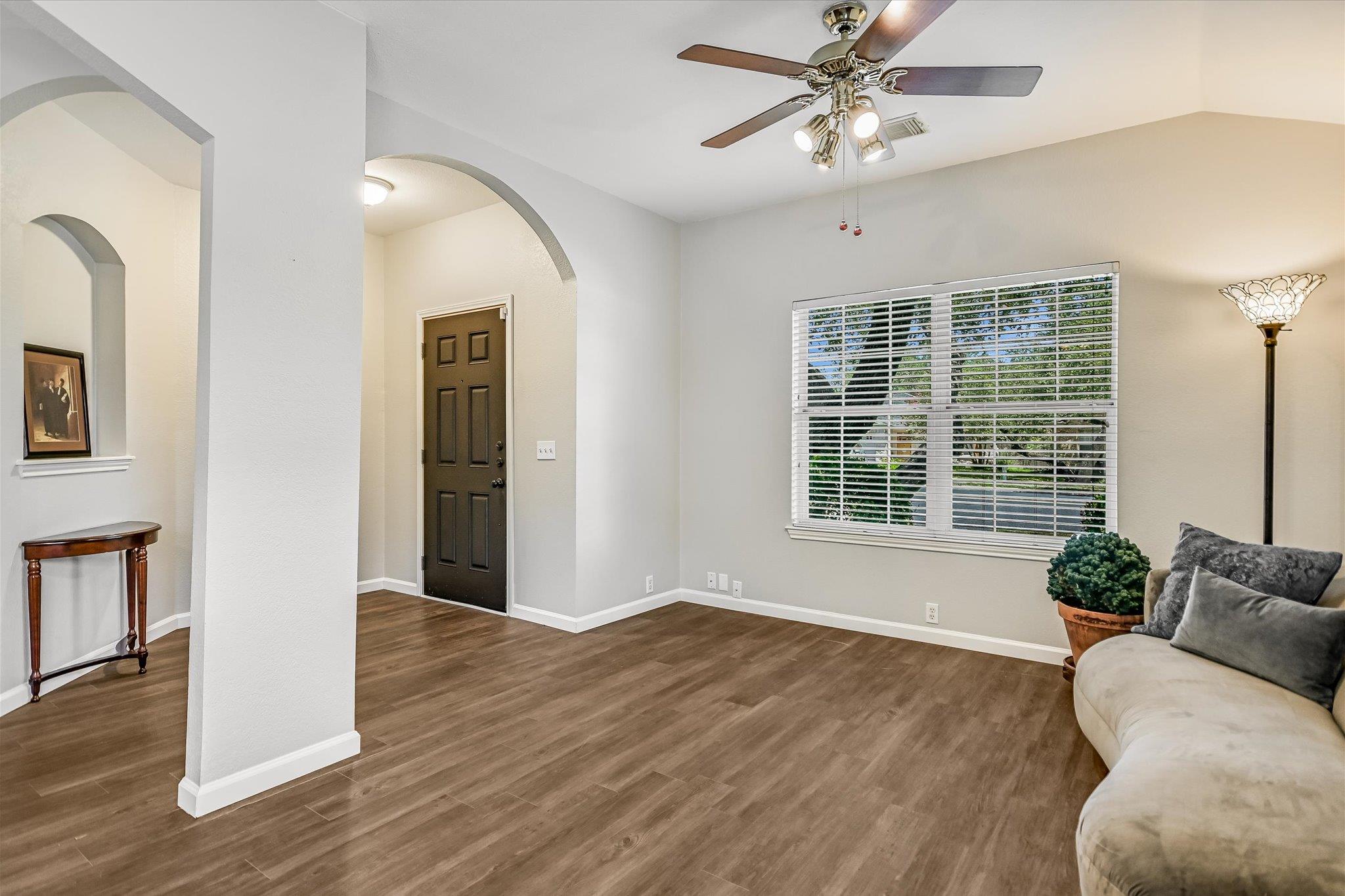 2111 Kimra LN — photo 4