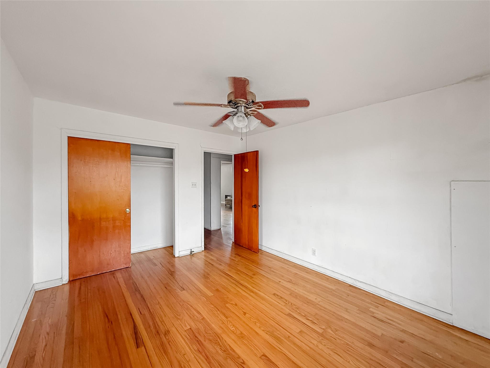 729 Main ST — photo 5