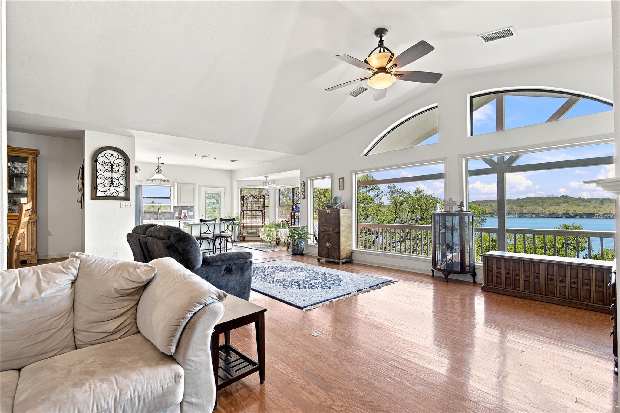 2406 Patriot DR — photo 3