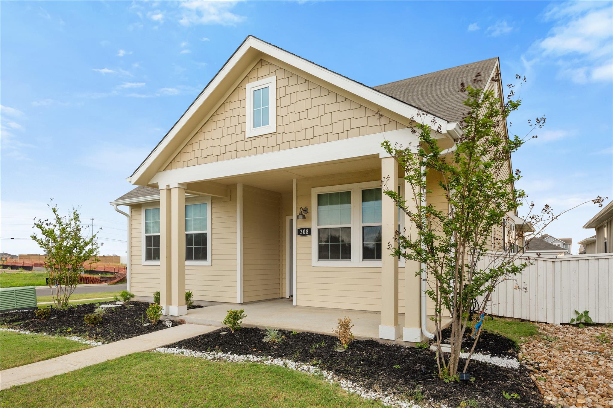 308 Catalina DR — photo 3