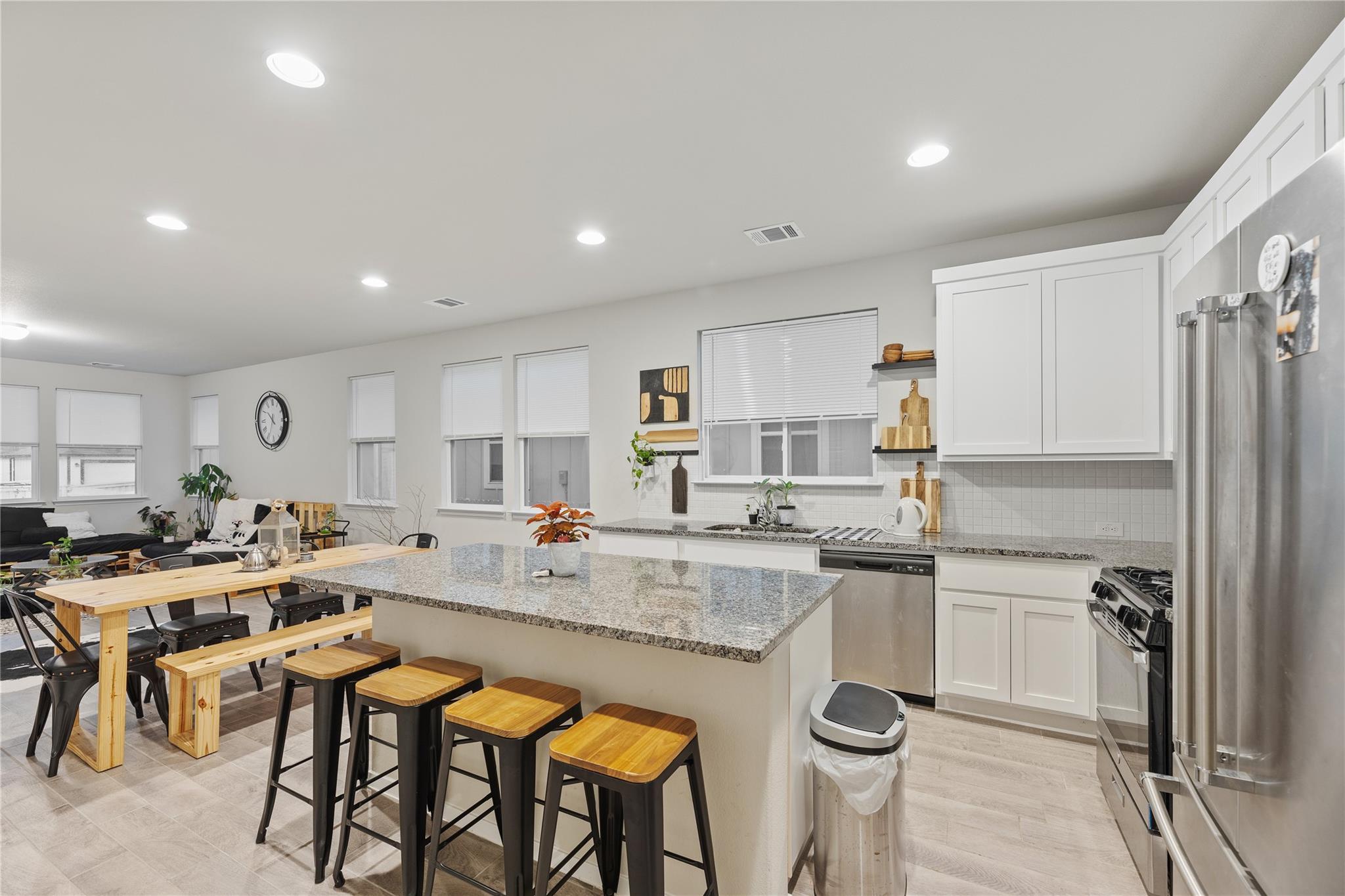 308 Catalina DR — photo 4