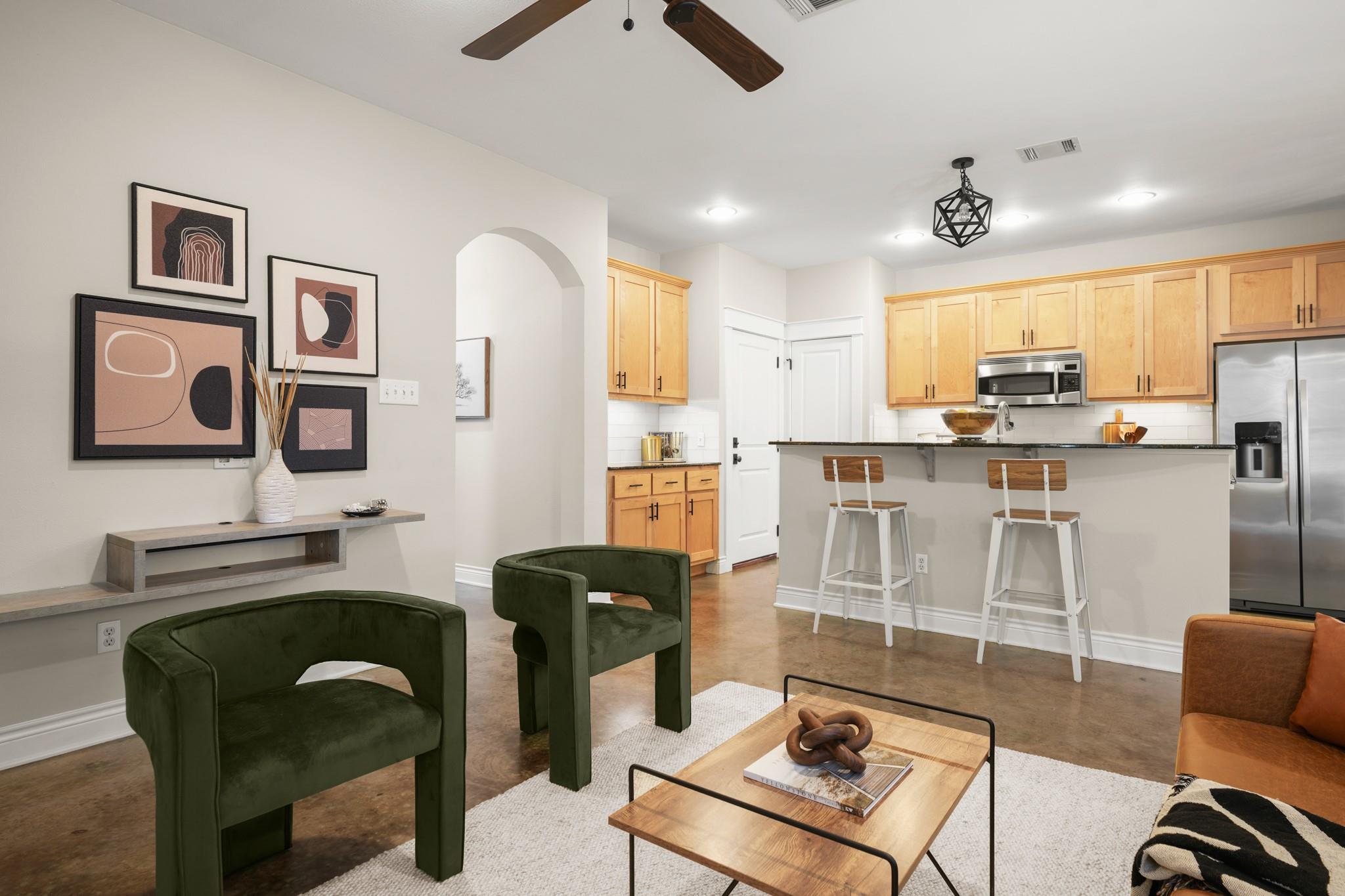 1318 Newning Ave #C — photo 5
