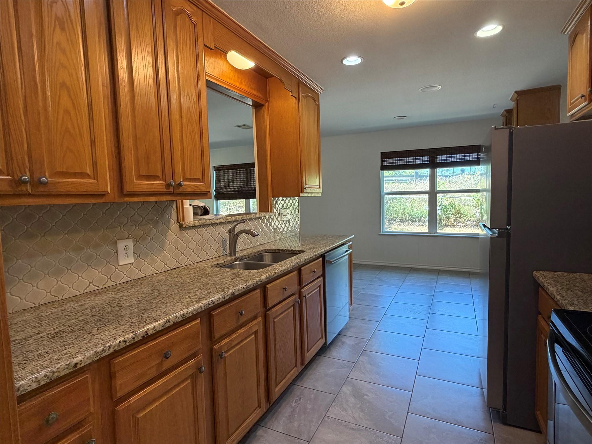 801 Brushy Creek DR — photo 5