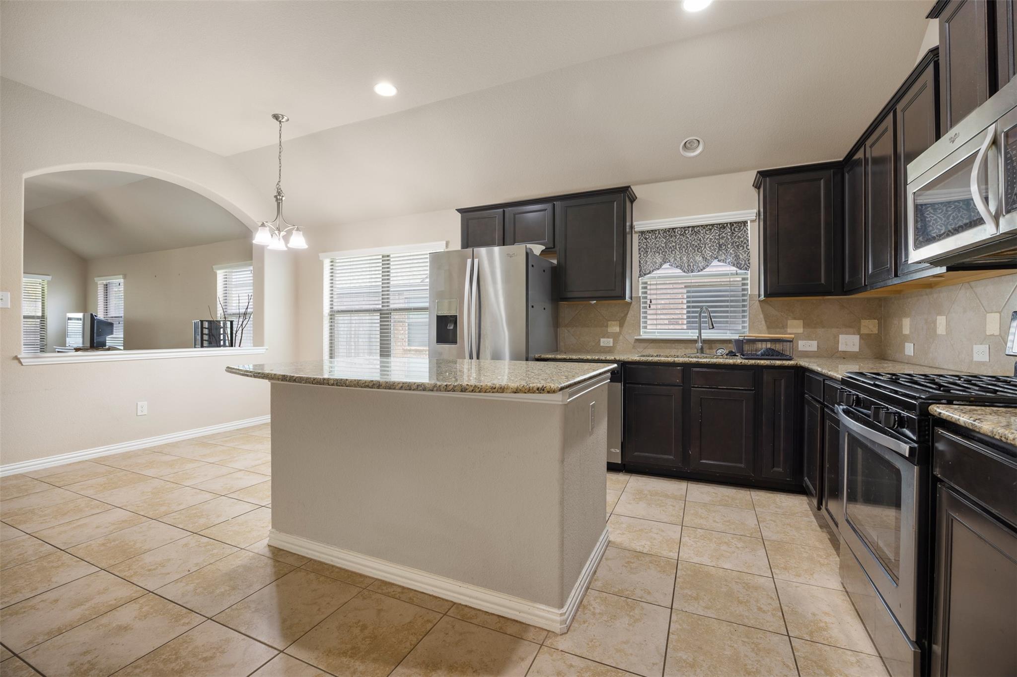 258 Snow Owl HOLW — photo 3