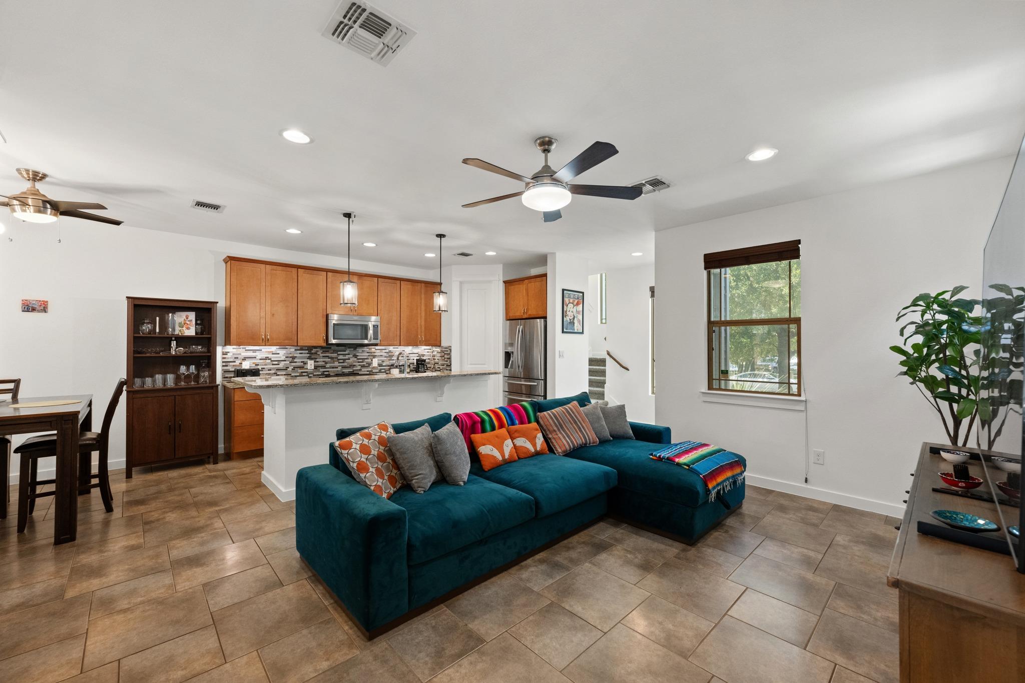2208 Schriber ST #B — photo 5