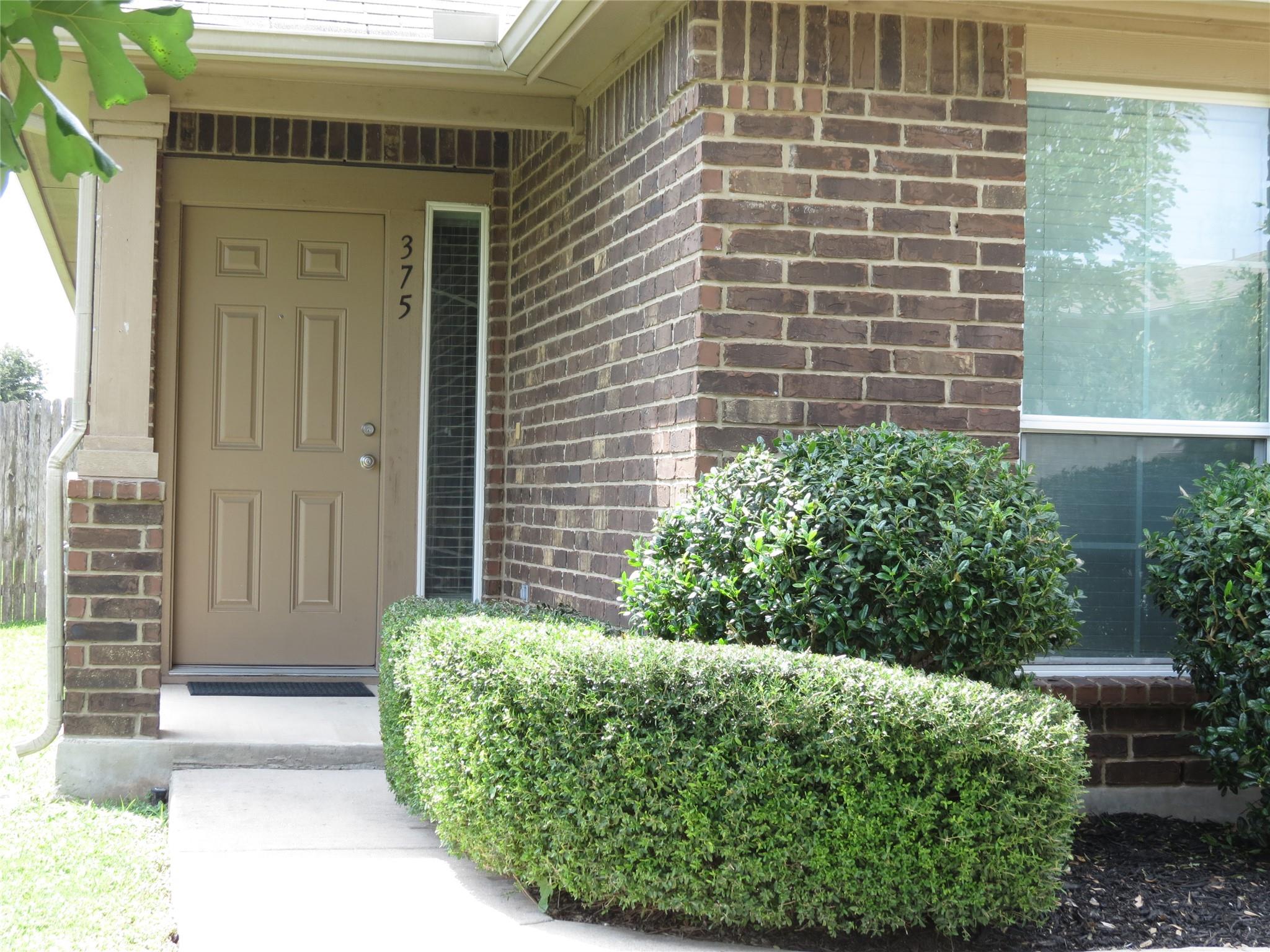 375 Musgrav — photo 3