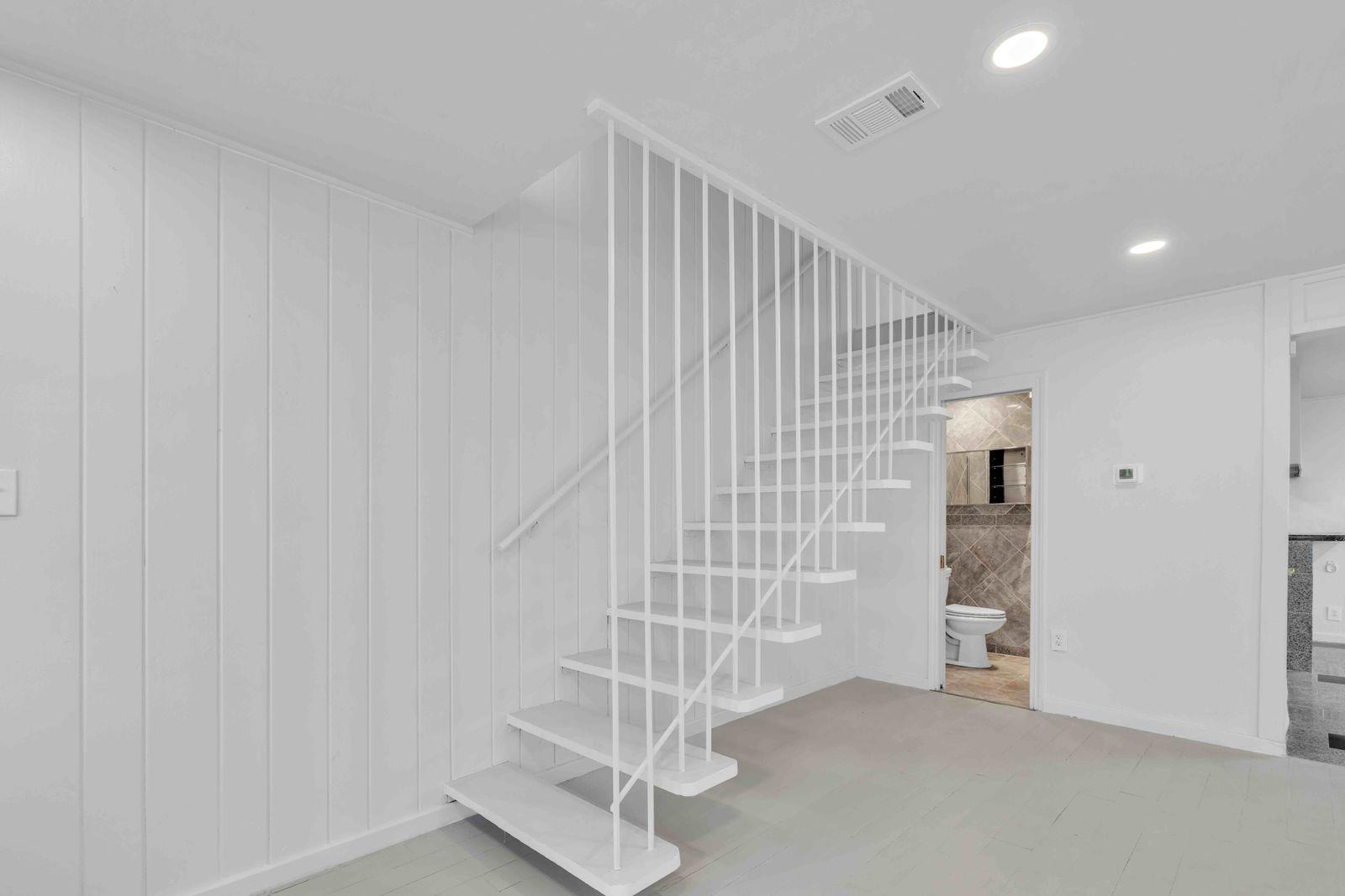 5210 Woodrow Ave — photo 4