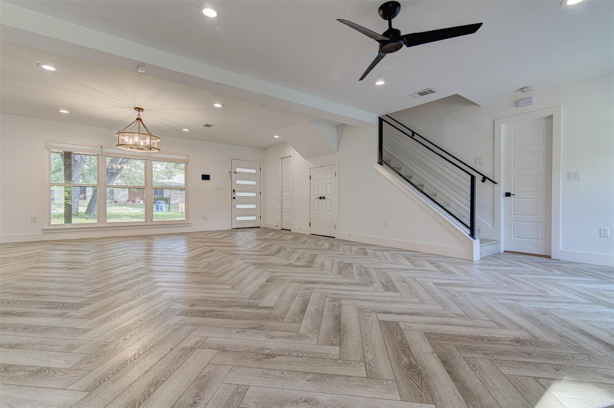 6905 Drexel DR — photo 5
