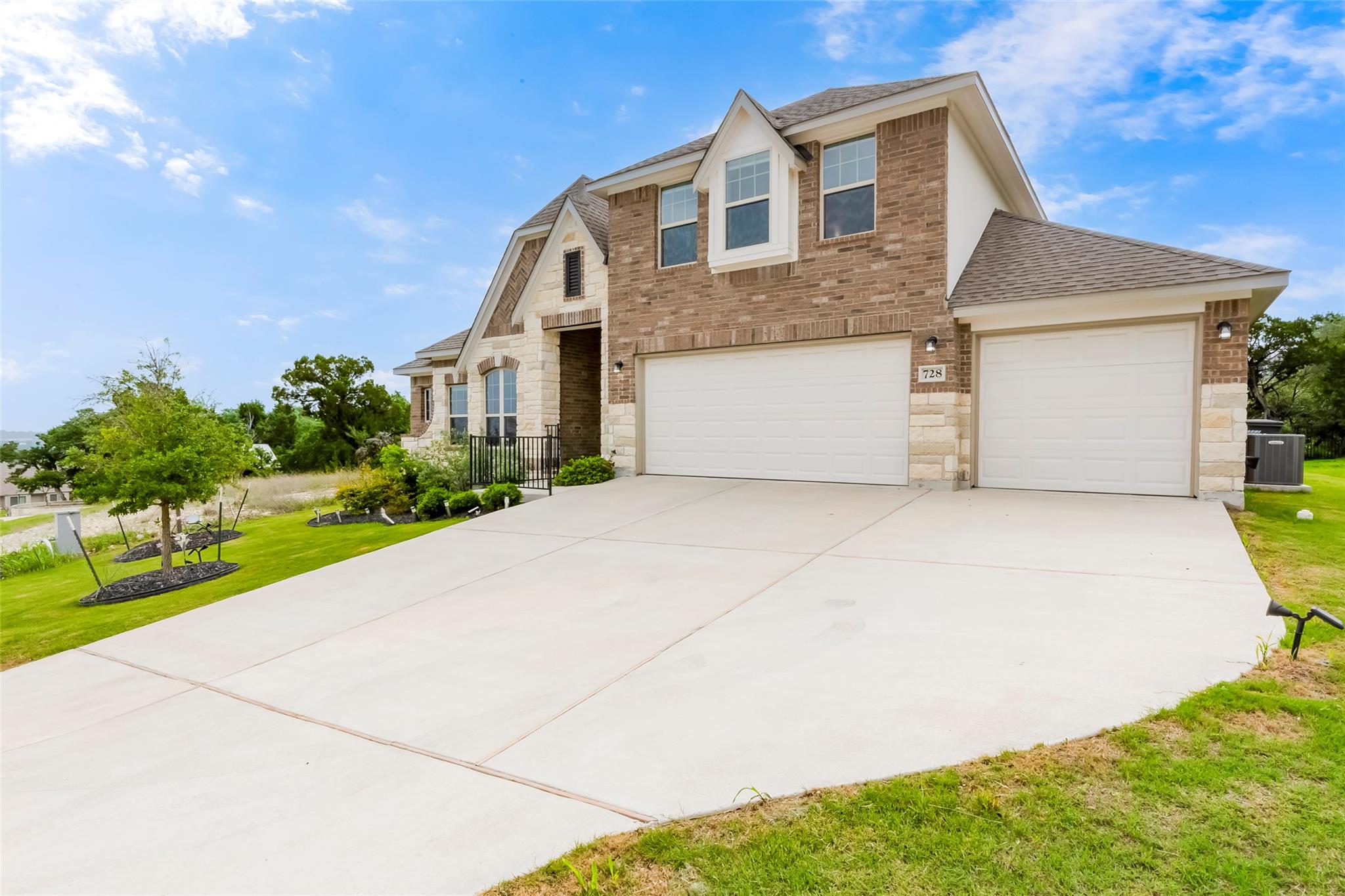 728 Marbella Vista WAY — photo 3